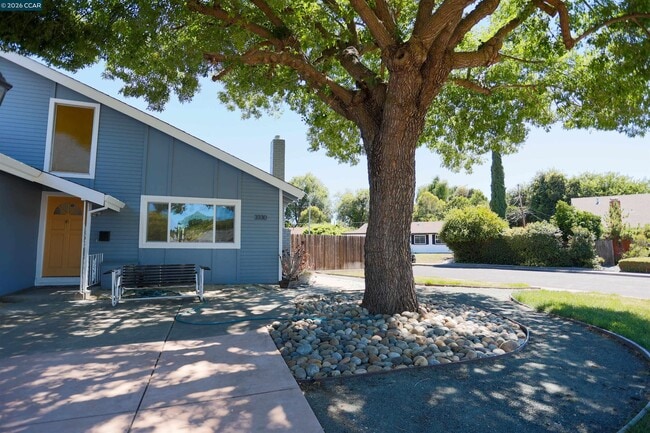 3330 Claudia Dr