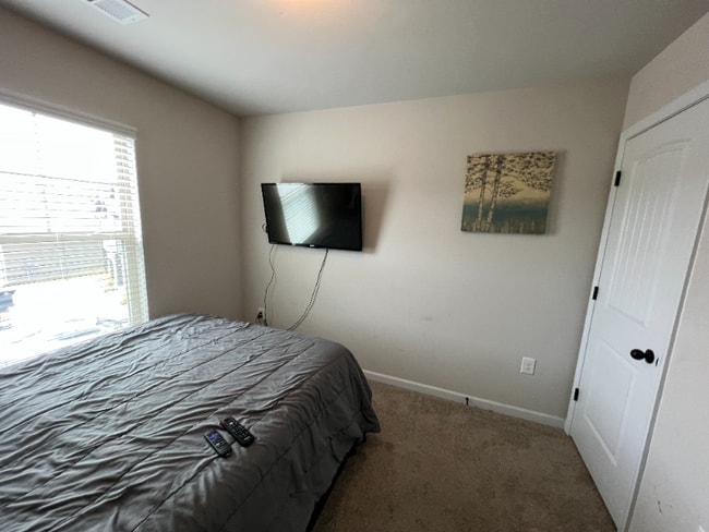 Photo - 2107 Creel Ln