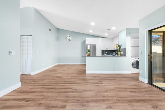 Photo - 9109 SW 21st St