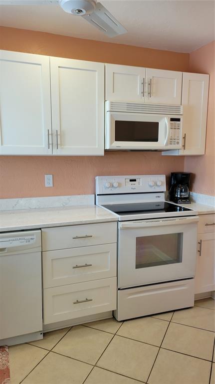 Photo - 1626 Stickney Point Rd Unidad 102