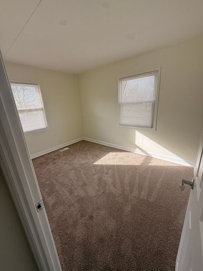 Photo - 2004 Wilmington Ave