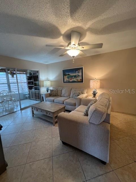 2666 Woodgate Ln