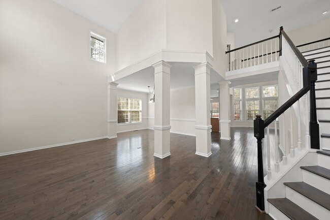 101 Palmwood Ct