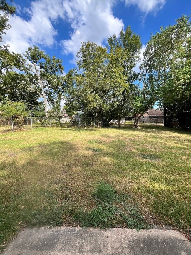 Photo - 7731 Melanie St