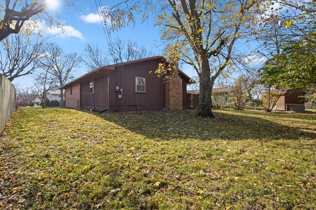 Photo - 6136 Hickorywood Dr