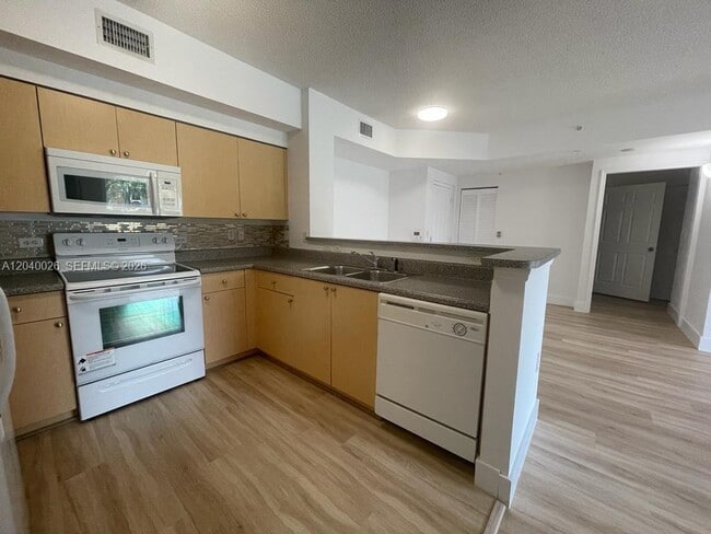 Photo - 2240 E Preserve Way Unidad 104