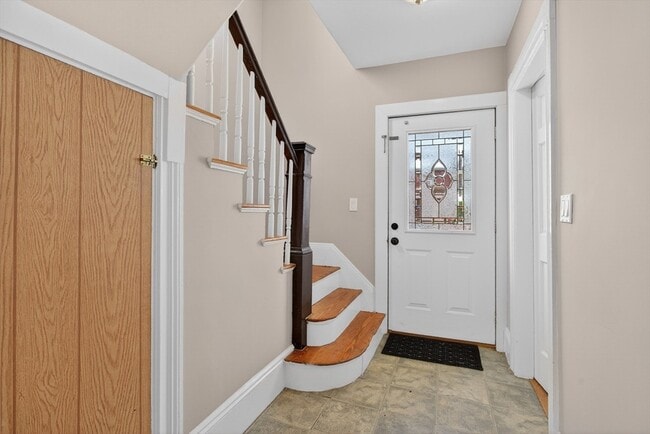 Photo - 49 Springvale Ave