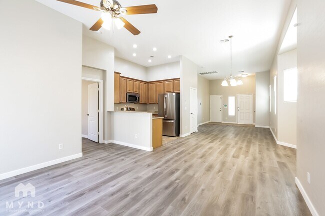 Photo - 699 Bridgeford Ct