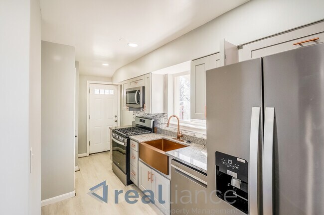 Photo - 2413 Chapman Rd