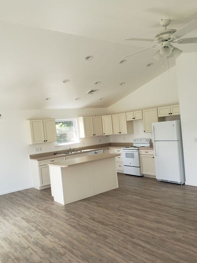 Photo - 424 N Mansion St