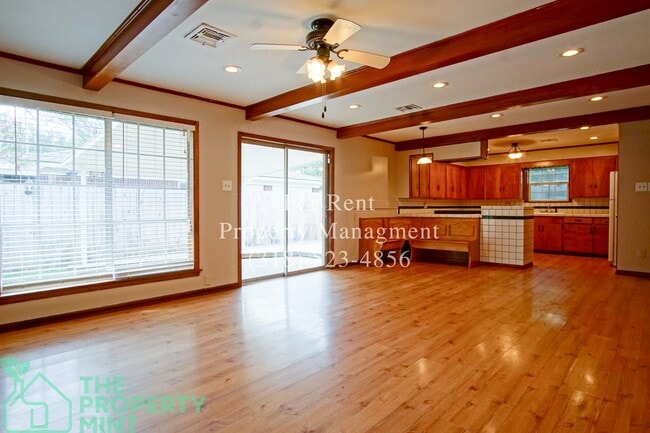 Photo - 2327 Whitney Dr