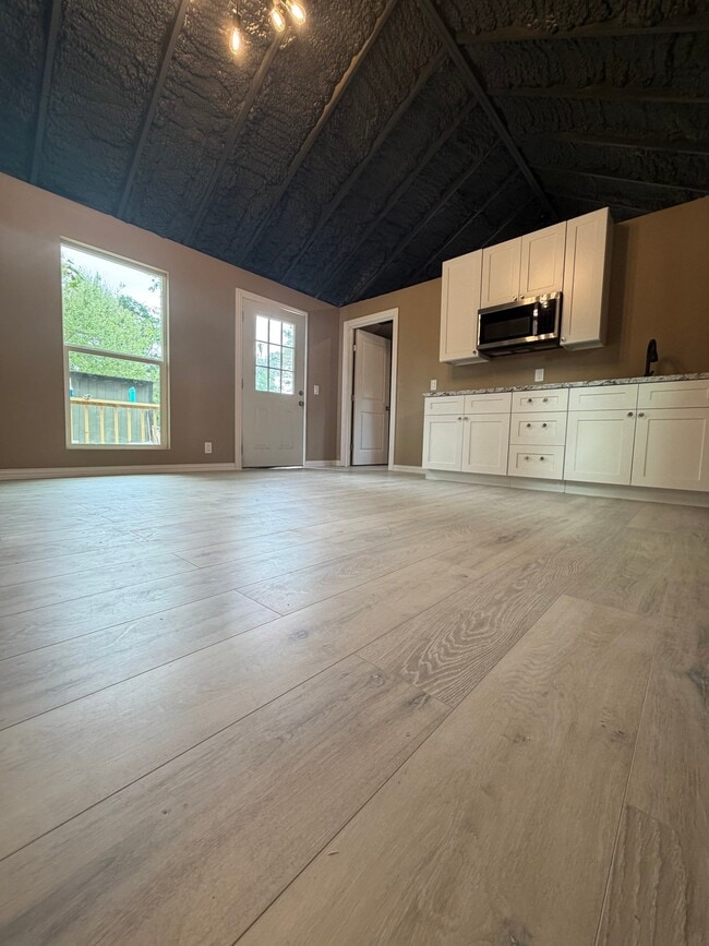 Photo - 13541 Bert Brown Rd