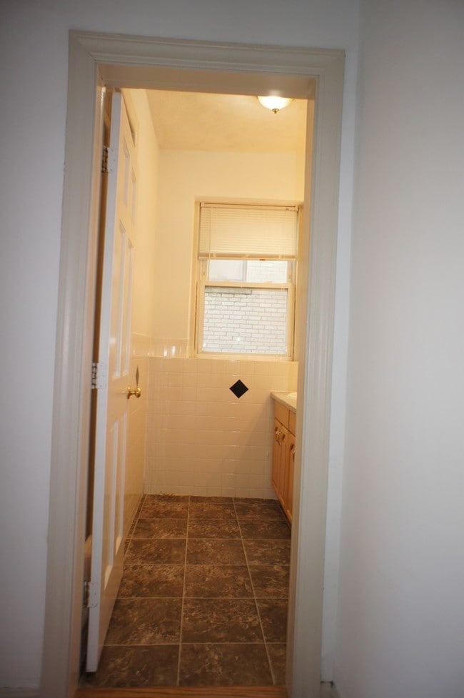 1661 Commonwealth Avenue Unit 3