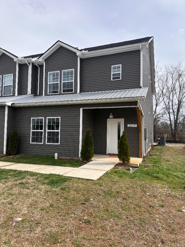 Building Photo - 3619 Hydes Ferry Rd