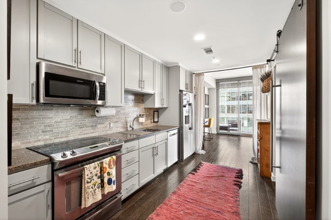 Photo - 1212 Laurel St Unit 1312