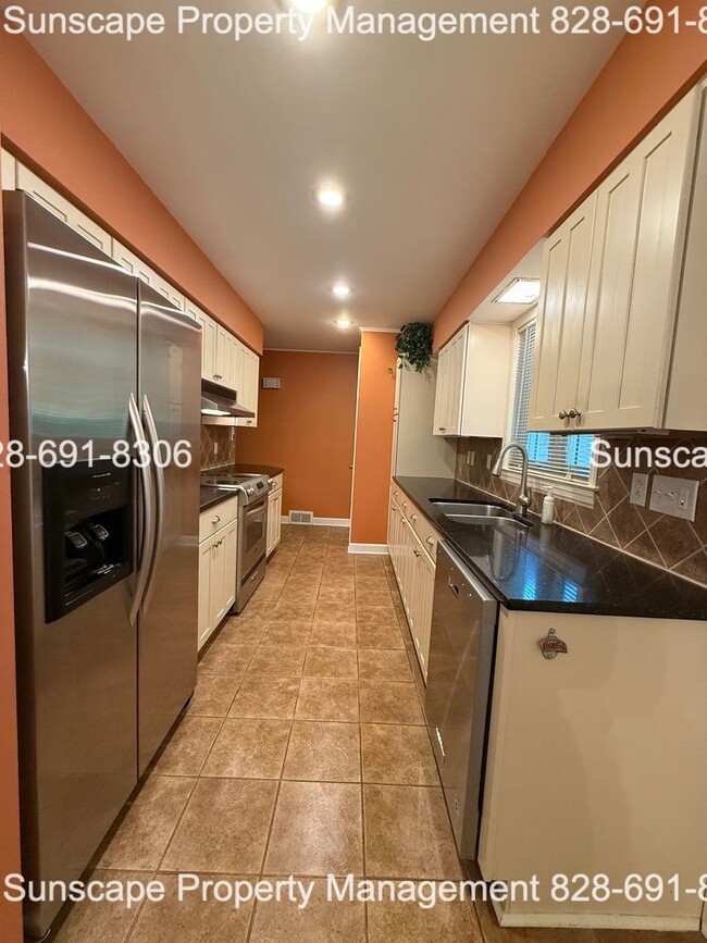 Photo - Spacious home in Fairview NC