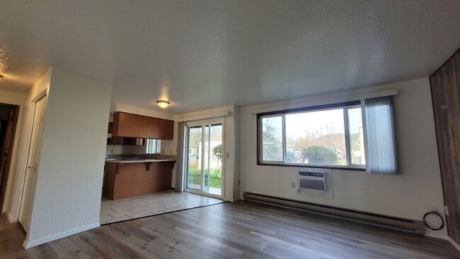 Photo - 146 NE Atkinson Ct Unidad 25