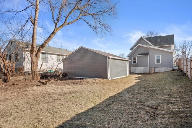 Photo - 138 Carroll St