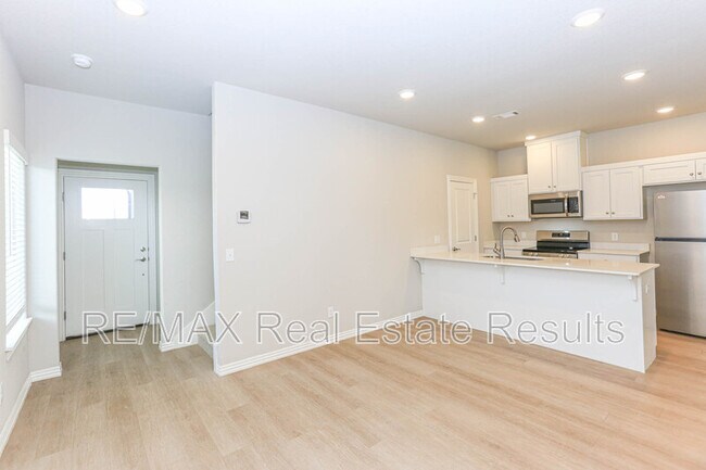 Photo - 1401 SW Poigai Wy Unit 1