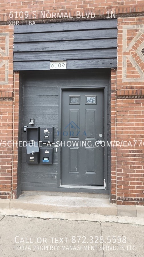 Building Photo - 6109 S Normal Blvd Unit 1N