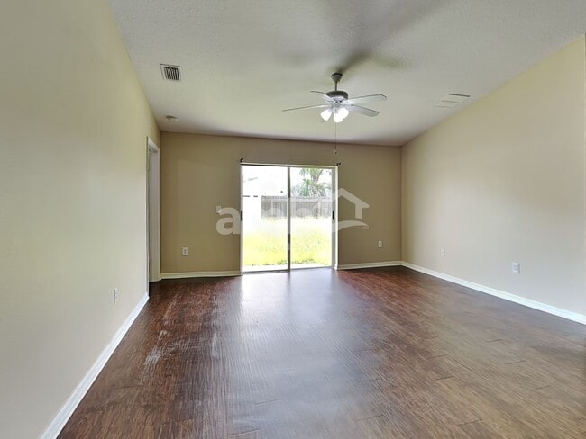 Photo - 30846 Midtown Ct