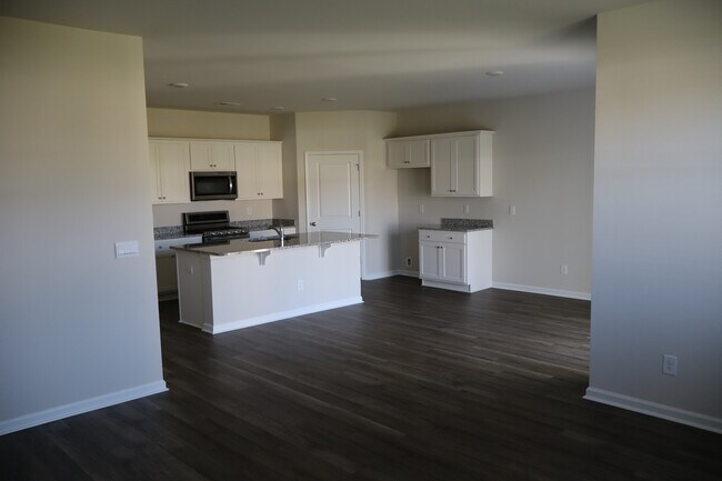 Photo - 1099 Flintshire Dr