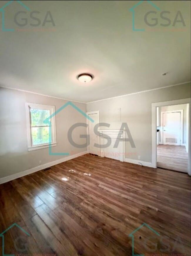 Photo - 2 bedroom 1 bathroom House AVAILABLE NOW