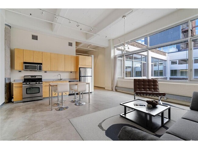 Building Photo - 700 N Washington Ave Unit 613 Rental