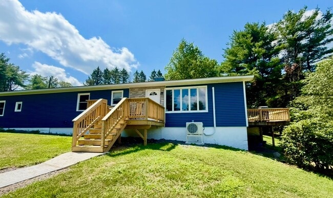 Photo - Beautiful Single-Family 3-Bedroom Home