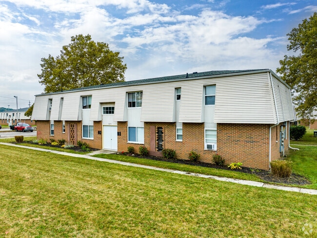 Professional Park Townhomes & Apartments