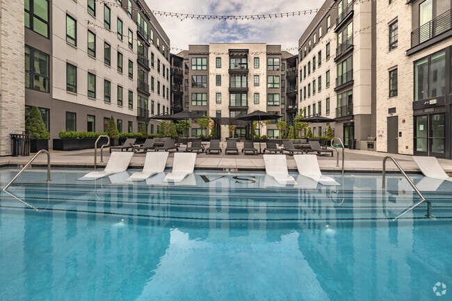 Terraza de la piscina - The Residence At Sugar Alley