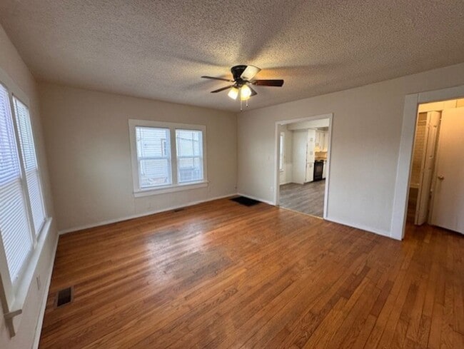 Photo - 2 bed one bath, great outdoor features, great location close to all Norman has to offer!