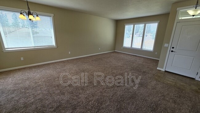 Photo - 18116 N Division Rd