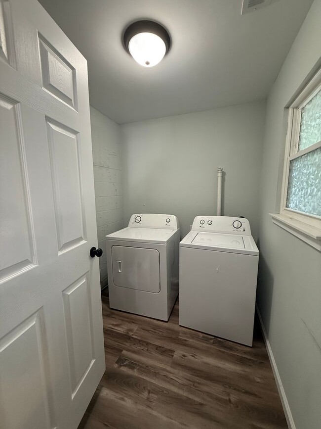 Photo - 4184 Balmoral Ct