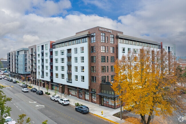 Building Photo - Eastline Central