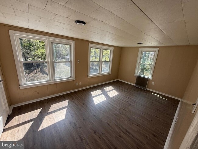 Photo - 1453 S Main Rd