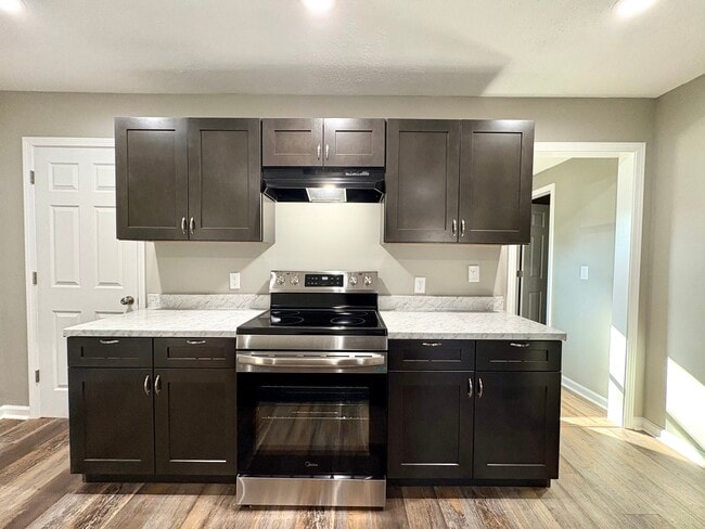 Photo - 422 Lexington Ave