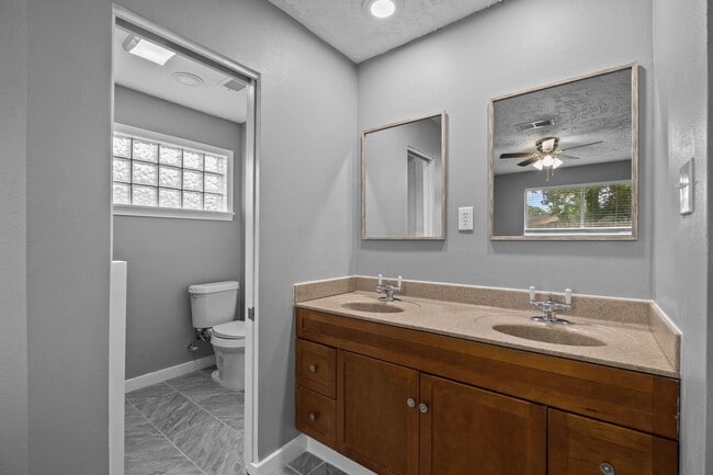 Photo - 8122 Swan Meadow Ln