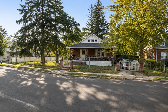 Photo - 706 Hoffman Ave