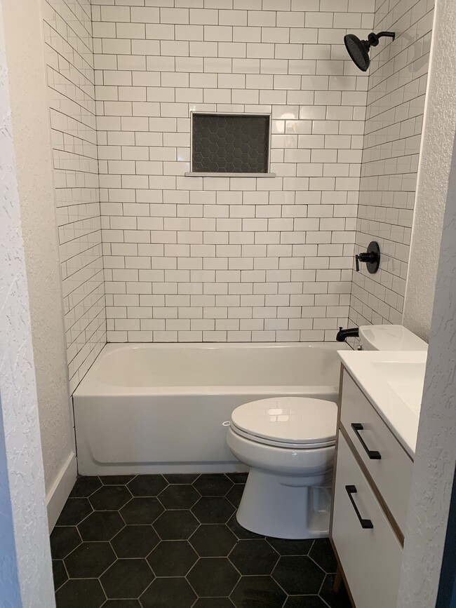 Photo - 467 39th Ave N