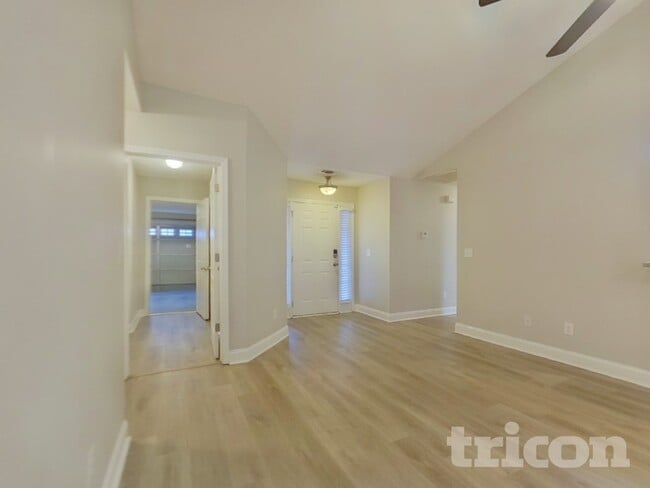 Photo - 373 Morning Star Dr