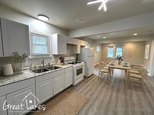 Photo - Beautiful two bedroom Warren house for rent!