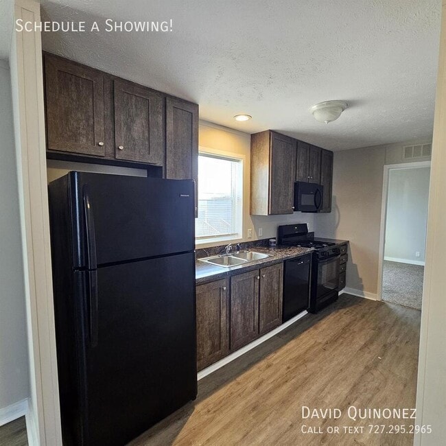 Building Photo - 5603 Kelso-