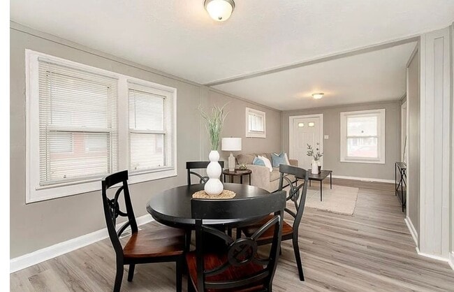 Photo - 241 S Temple Ave