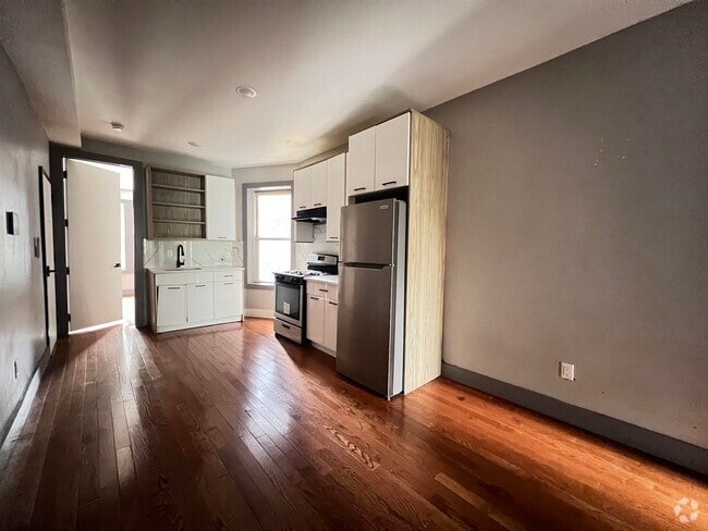Building Photo - 39 Van Wagenen Ave Unit 2 Rental