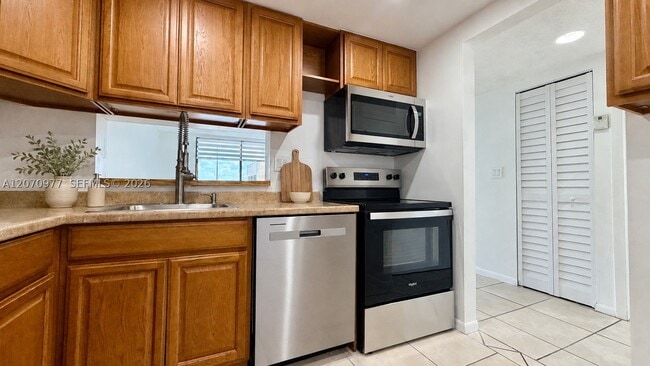 Photo - 8615 NW 8th St Unit 421