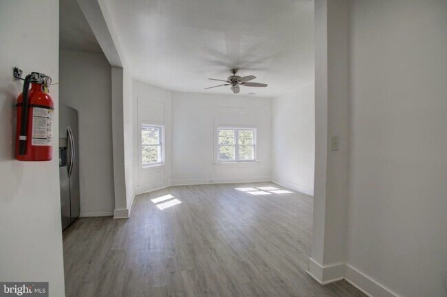 Building Photo - 23 Prospect St Unit #2