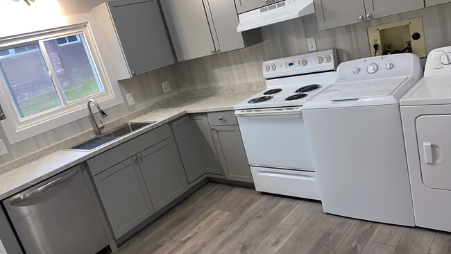 Chlaet/House - Carriage House