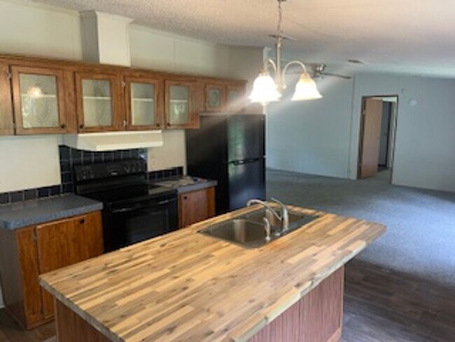 Photo - Quincy Mobile Home on 2 Acres --- AVAILABL...