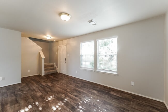 Photo - 20640 Patriot Park Ln